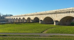 Pont-canal d'Agen. Photo Benjamin Smith, Wikimedia Commons, CC BY-SA 4.0